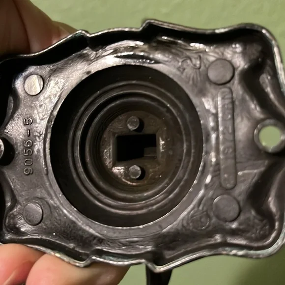 Vintage 1972 Amerock Towel Ring • retro brass bathroom decor • wall • kitchen 70 - Picture 8 of 12